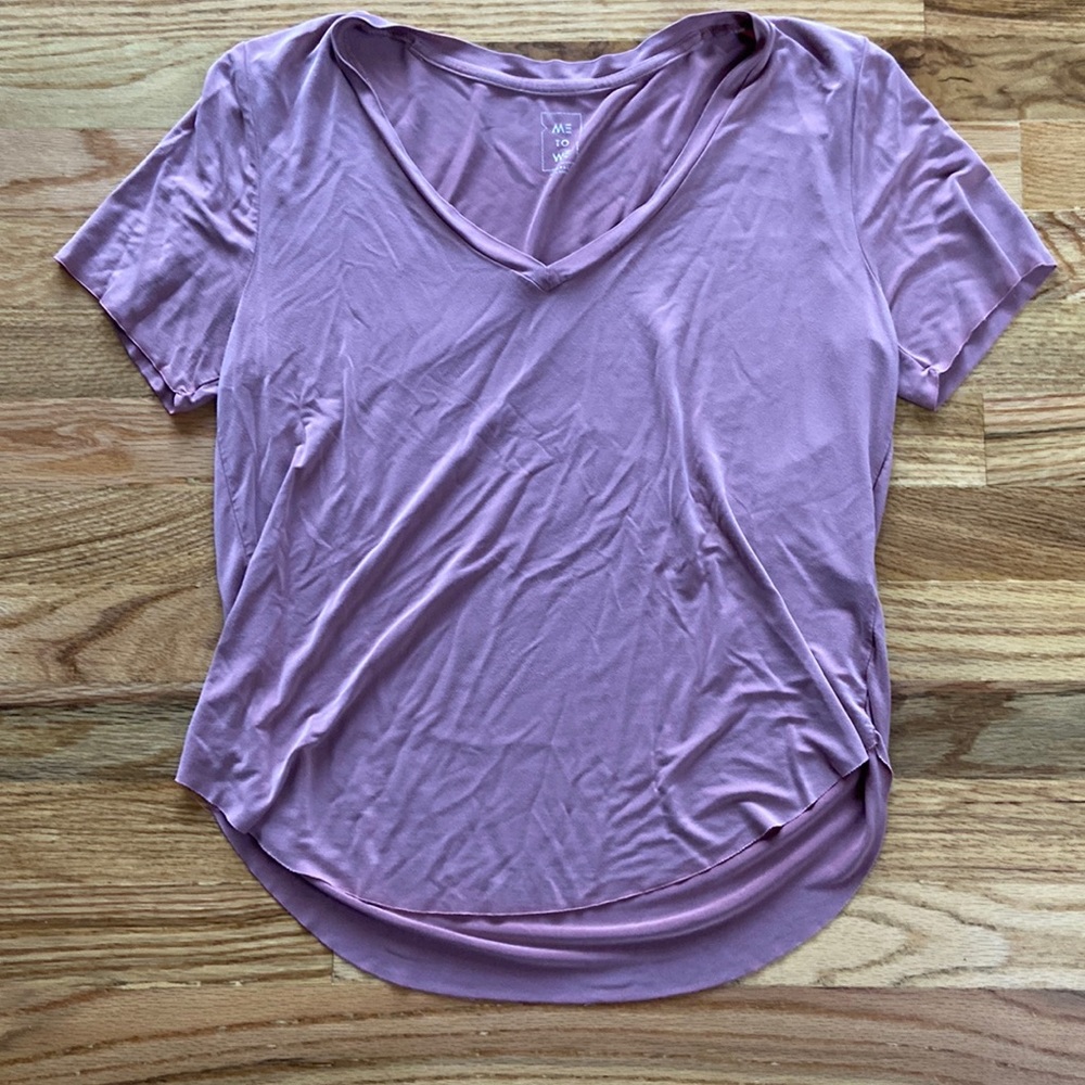 T-shirt; color: pink, brand: me to we, silky material, size: xtra small